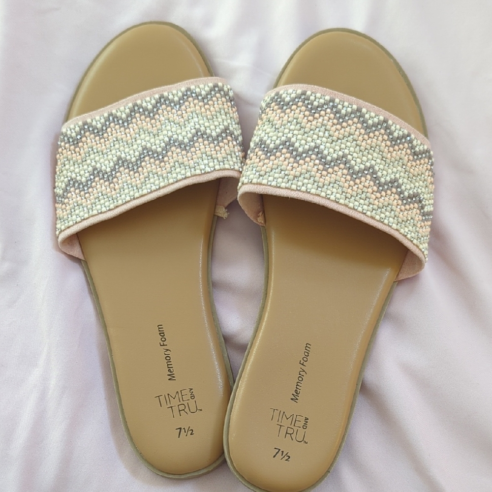 Time and Tru Women's Beige Tan Beaded Slide Sandals 7.5